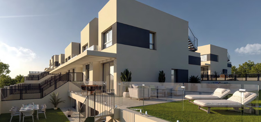 New construction with 17 semi-detached homes with 3 bedrooms, located in Nerja.